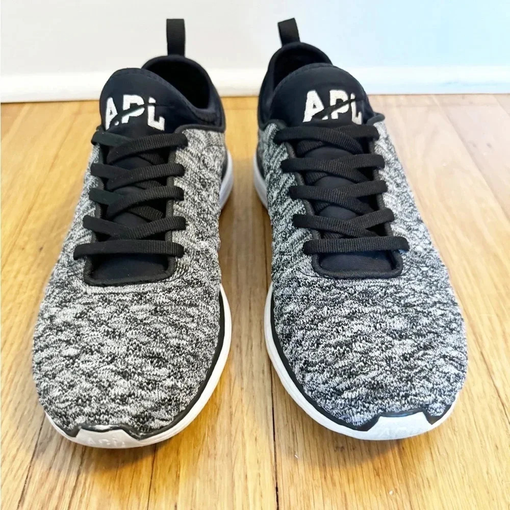 APL Techloom Phantom Running Shoes Size 8.5 Black White Gray Women’s Lululemon